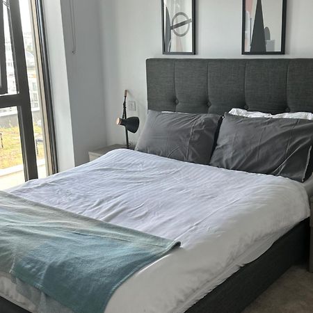 Spacious Modern 1 Bed Apartment. London Exterior photo